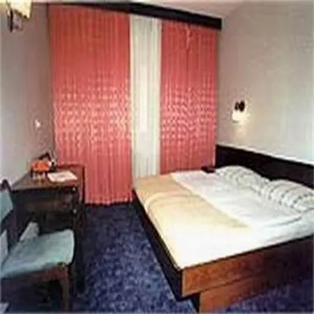 Nacional Hotel 3*